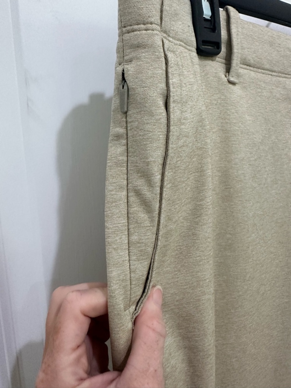 Tommy Bahama On Par Flat Front Pant Men's Tan Chino Pants SZ 36/32 - Picture 2 of 9